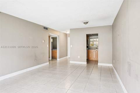5400 SW 77th Ct 1J, Miami FL - photo 9 of 22