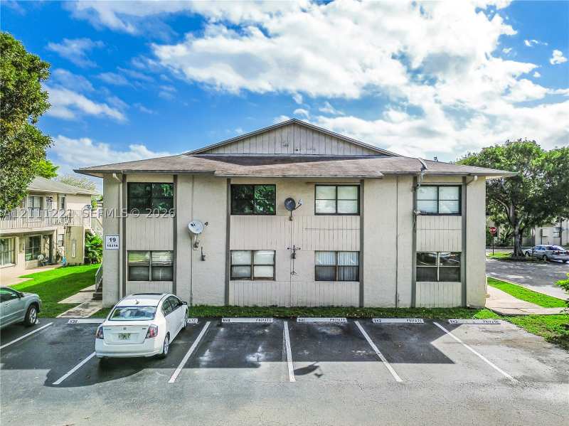 2 bedroom Condominium at 15316 SW 72nd St 19-21, Rozland Condo, Miami — photo 1