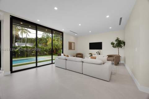 5765 SW 47th St, Miami FL - photo 11 of 49