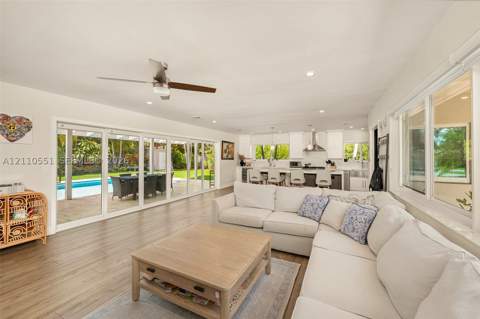 9330 SW 71st Ave, Pinecrest FL - photo 7 of 28