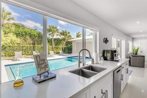10841 SW 126th St, Miami FL - photo 9 of 30