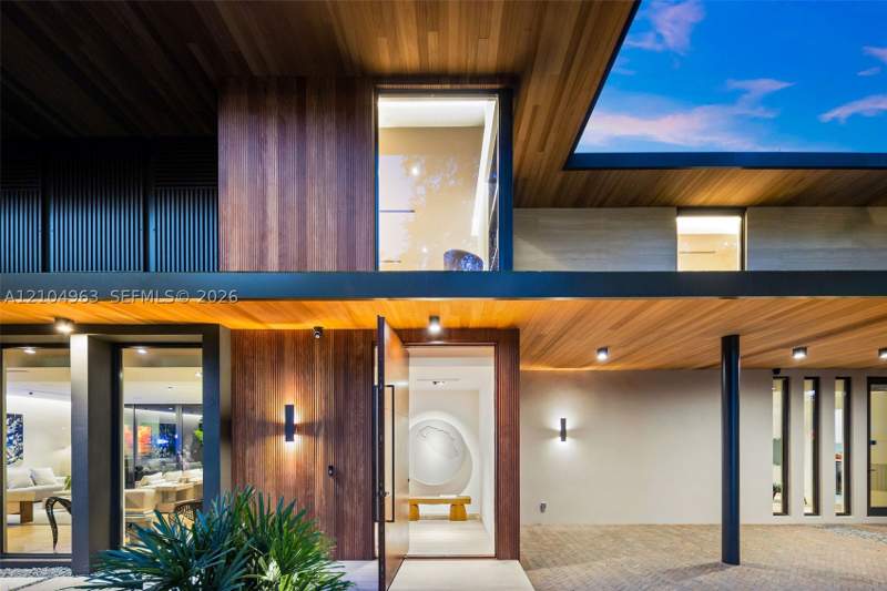 6 bedroom SingleFamilyResidence at 4253 Ingraham Hwy, Sunshine Villas, Miami — photo 5
