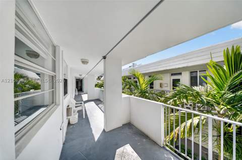 335 Collins 203, Miami Beach FL - photo 12 of 18