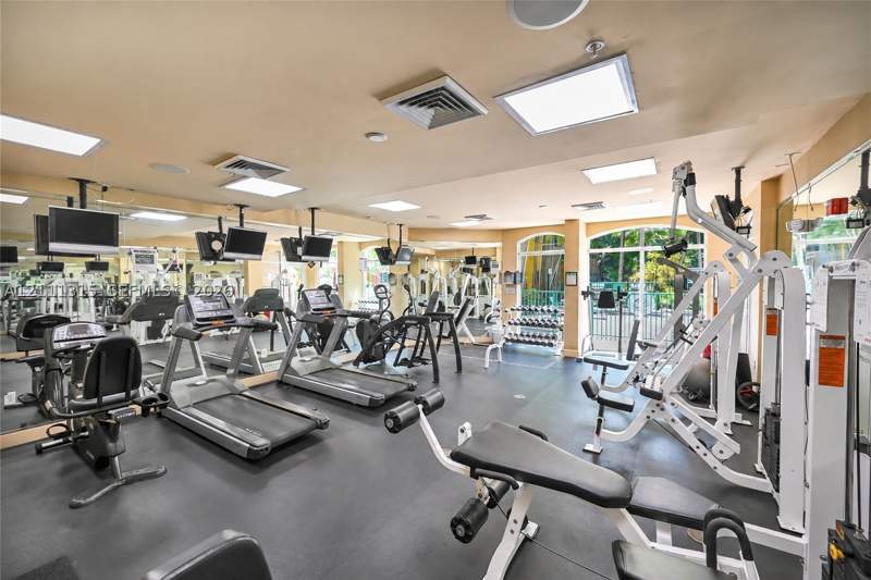 2 bedroom Condominium at 6001 SW 70th St 640, Valencia Condo, South Miami — photo 3