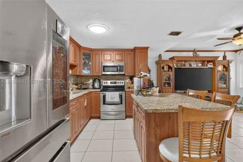 17608 SW 146th Ave, Miami FL - photo 10 of 47