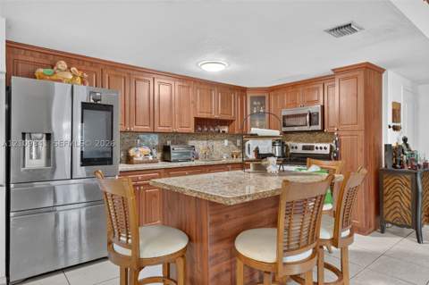 17608 SW 146th Ave, Miami FL - photo 9 of 47