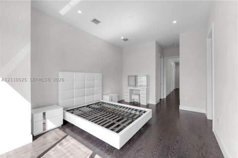 8061 NW 42nd St, Doral FL - photo 13 of 41