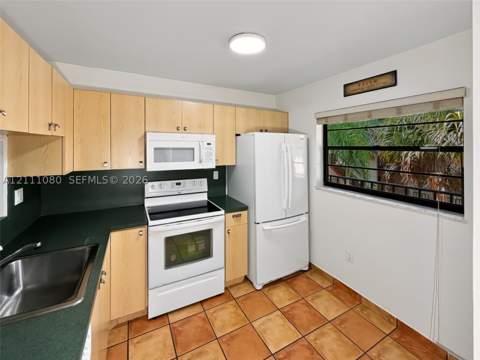 10845 SW 112th Ave 312, Miami FL - photo 15 of 34
