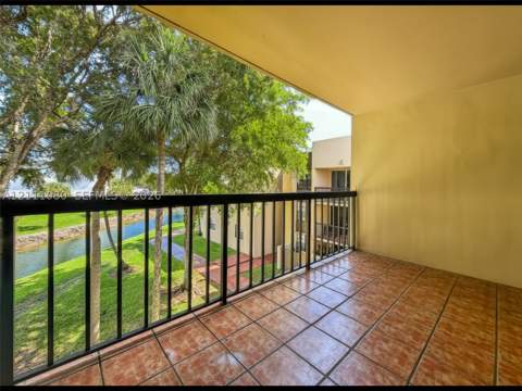 10845 SW 112th Ave 312, Miami FL - photo 19 of 34