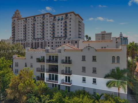 323 Navarre Ave 202, Coral Gables FL - photo 6 of 19