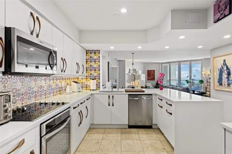 8925 Collins Ave 4J, Surfside FL - photo 7 of 63