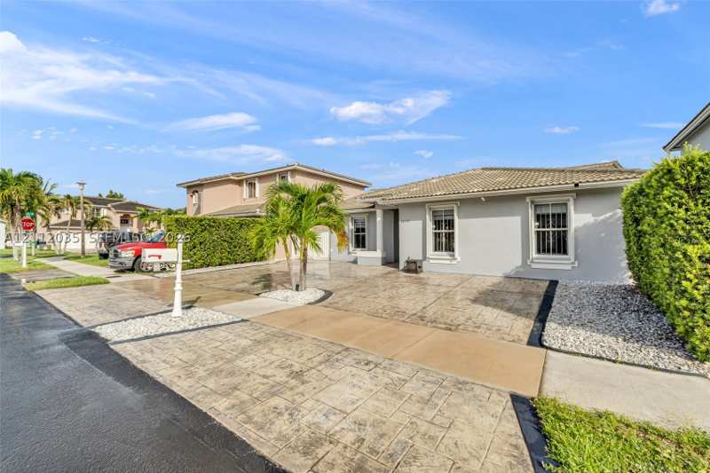 3 bedroom SingleFamilyResidence at 12155 SW 251st St, Biscayne Point South, Homestead — photo 1