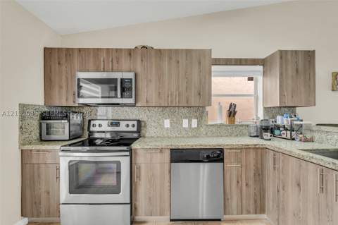 12155 SW 251st St, Homestead FL - photo 19 of 45