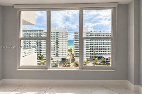 5600 Collins Ave 14W, Miami Beach FL - photo 10 of 26
