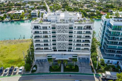 9261 E Bay Harbor Dr 607, Bay Harbor Islands FL - photo 24 of 42