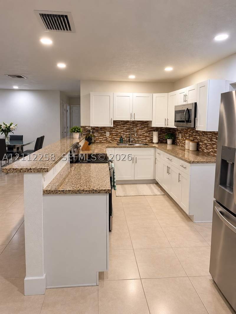 3 bedroom SingleFamilyResidence at 10450 SW 149th St, Richmond Hgts Ests 3rd Ad, Miami — photo 3