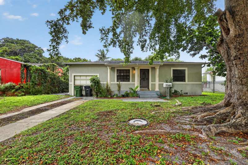 3 bedroom SingleFamilyResidence at 1385 NE 131st Street, Lamor Estates Sub, North Miami — photo 1