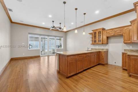 9124 NW 147th Ter, Miami Lakes FL - photo 16 of 33