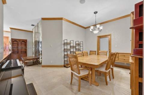 9124 NW 147th Ter, Miami Lakes FL - photo 20 of 33