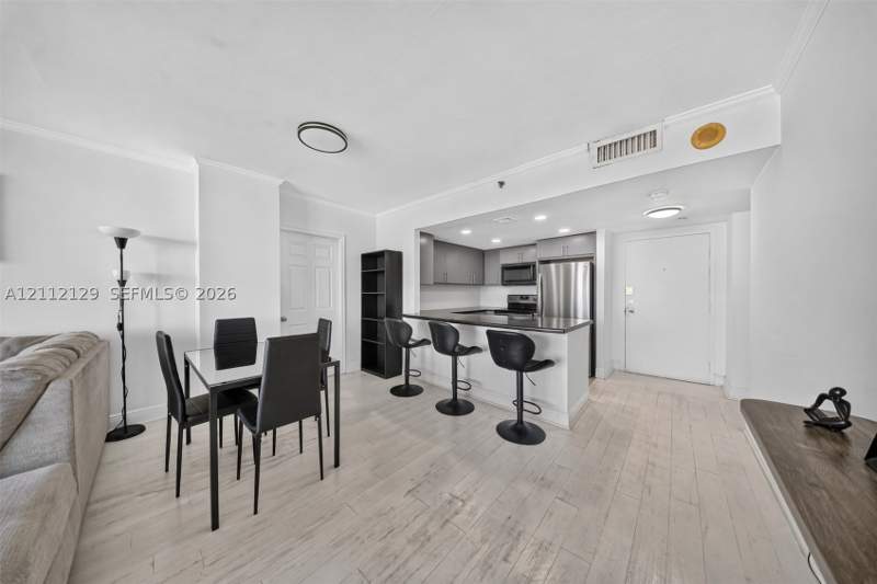 2 bedroom Condominium at 1470 NE 123rd St A1209, Greenwich Ph I Condo, North Miami — photo 5