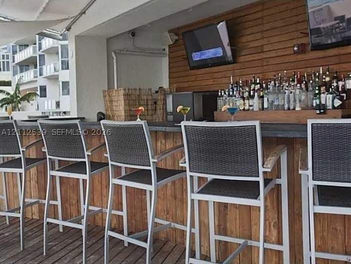 1 bedroom Condominium at 17315 Collins Ave 705, Sole Condo, Sunny Isles Beach — photo 4