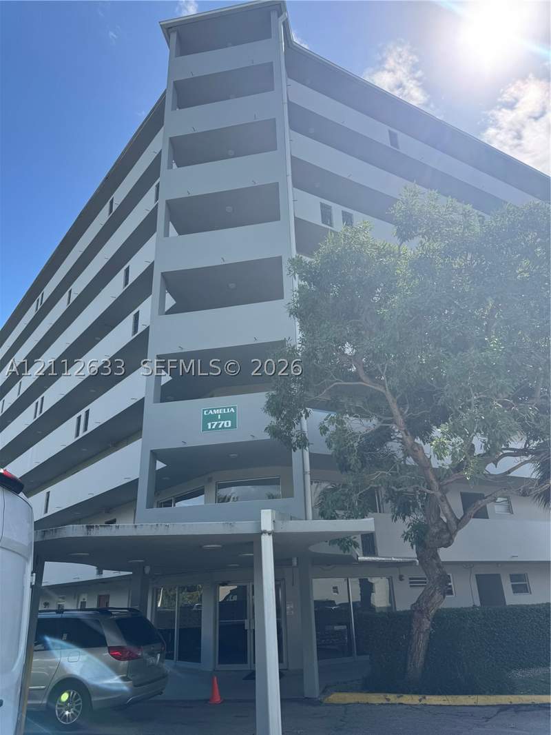 1 bedroom Condominium at 1770 NE 191st St 104-1, Jade Winds Group -, Miami — photo 3