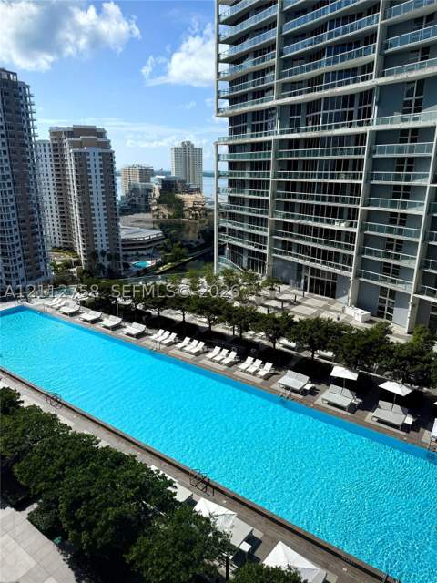 475 Brickell Ave 2011, Miami FL - photo 14 of 29