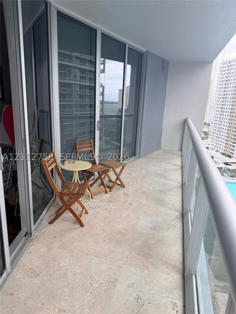 475 Brickell Ave 2011, Miami FL - photo 20 of 29