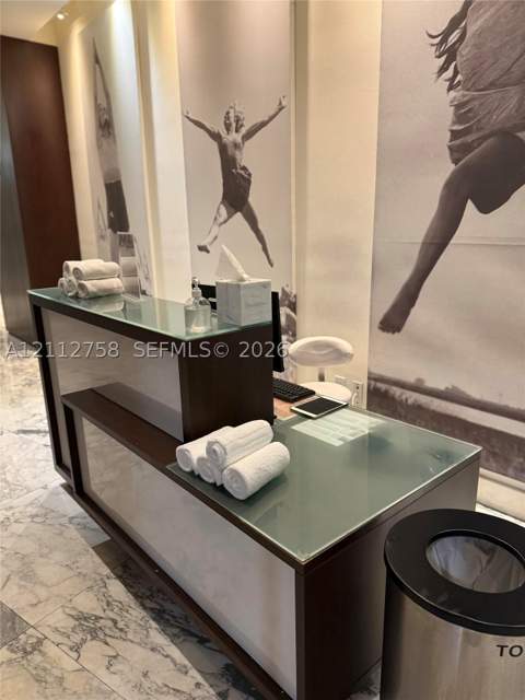 475 Brickell Ave 2011, Miami FL - photo 22 of 29