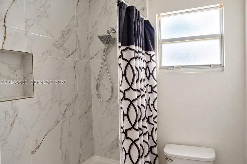 3 bedroom SingleFamilyResidence at 12973 SW 245th Ter, Jordan Commons, Homestead — photo 4