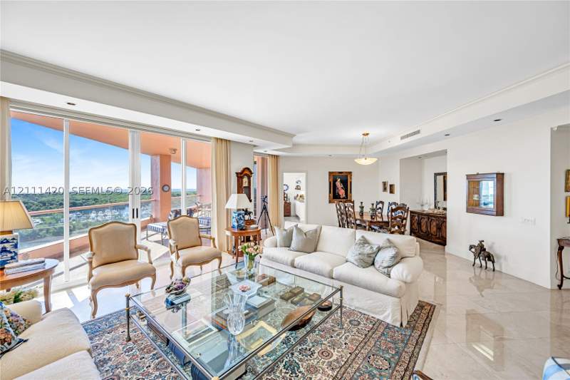 3 bedroom Condominium at 10 Edgewater Dr 10E, The Gables Condo, Coral Gables — photo 4