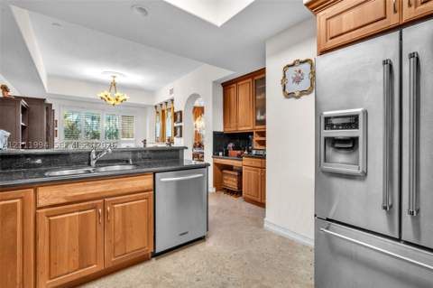 3065 NE 208th Ter, Aventura FL - photo 22 of 57