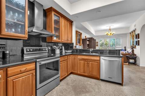 3065 NE 208th Ter, Aventura FL - photo 23 of 57