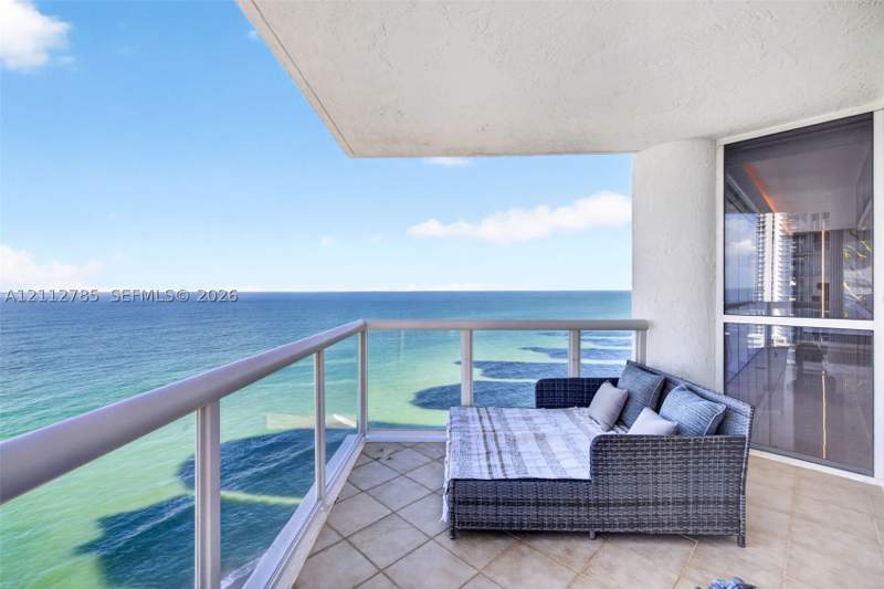 2 bedroom Condominium at 16425 Collins Ave 2016, Oceania I Condo, Sunny Isles Beach — photo 2