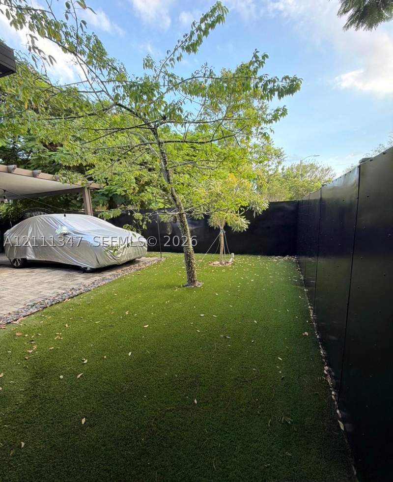 2 bedroom SingleFamilyResidence at 411 SW 51st Ct, Trail Granada Addn, Miami — photo 5