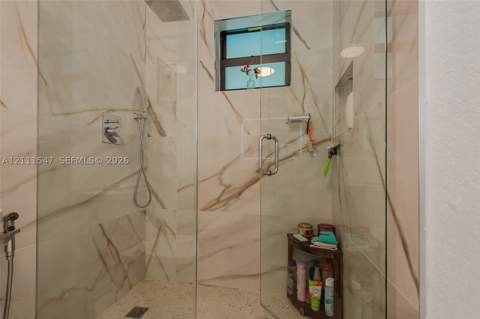 20016 NW 81st Path, Hialeah FL - photo 14 of 30