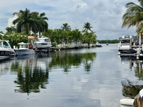 3324 NE 167th St, North Miami Beach FL - photo 7 of 35