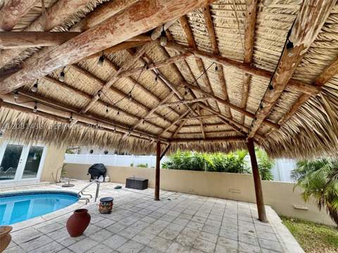 3324 NE 167th St, North Miami Beach FL - photo 9 of 35
