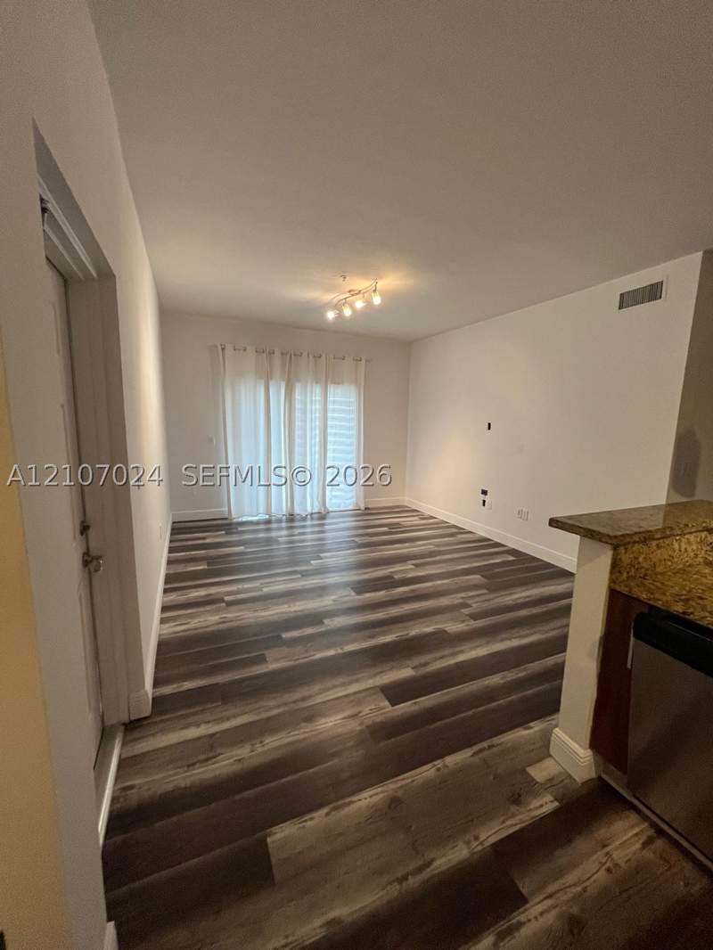 3 bedroom Condominium at 7260 NW 114th Ave 20610, Palm Gardens At Doral Con, Doral — photo 3