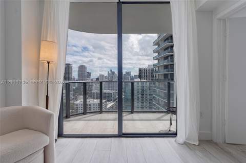 121 NE 34th St 2703, Miami FL - photo 11 of 23