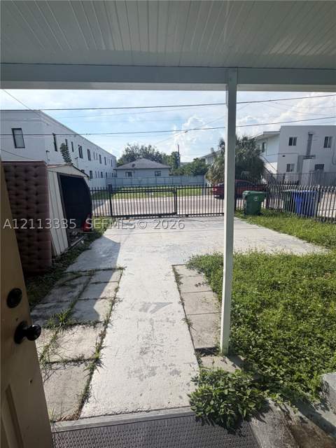 1990 NW 1st Pl, Miami FL - photo 9 of 12