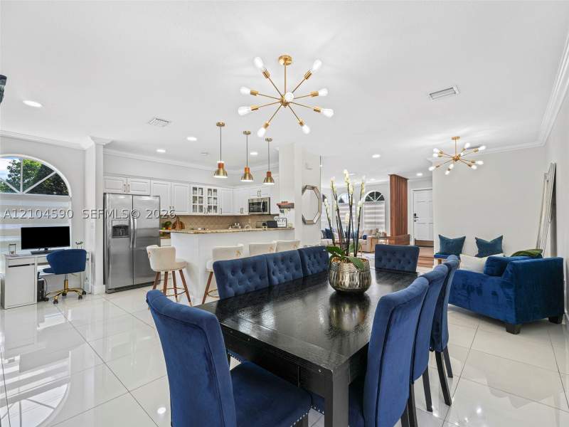 3 bedroom SingleFamilyResidence at 10801 NW 51st Ln, Piazza Vecchia, Doral — photo 3