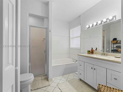 10801 NW 51st Ln, Doral FL - photo 6 of 46