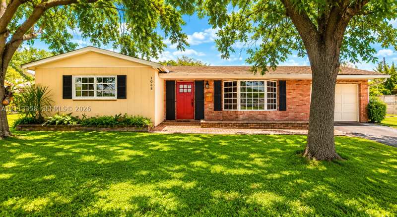 4 bedroom SingleFamilyResidence at 10680 SW 96th St, Kendale Sec 2, Miami — photo 1