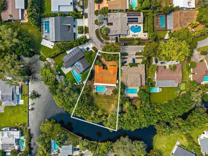 5 bedroom SingleFamilyResidence at 20011 NE 25th Ave, County Squire Estates Sec, Miami — photo 1