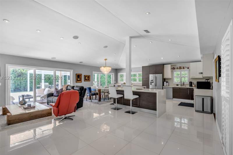 3 bedroom SingleFamilyResidence at 6440 SW 144th St, Kings Bay Sub, Coral Gables — photo 5