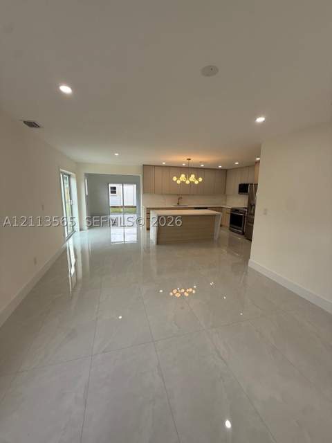 12051 SW 178th Ter, Miami FL - photo 8 of 32