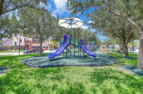 9860 NW 86th Ter, Doral FL - photo 21 of 43