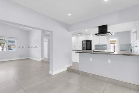 2325 NE 194th St, Miami FL - photo 22 of 30