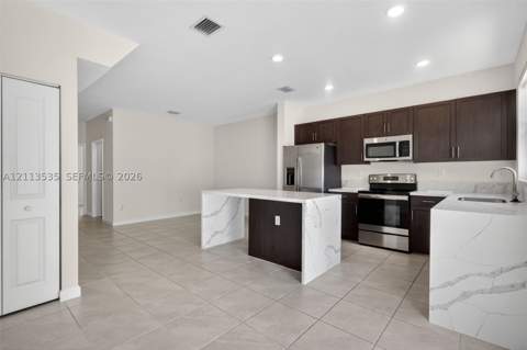 3436 W 111th Pl, Hialeah FL - photo 21 of 68